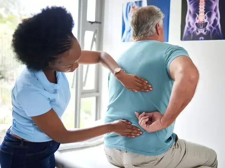 Professional Emergency Chiropractic Care services by Arrowhead Clinic Chiropractor in Garden City, GA &mdash; licensed Chiropractor provider